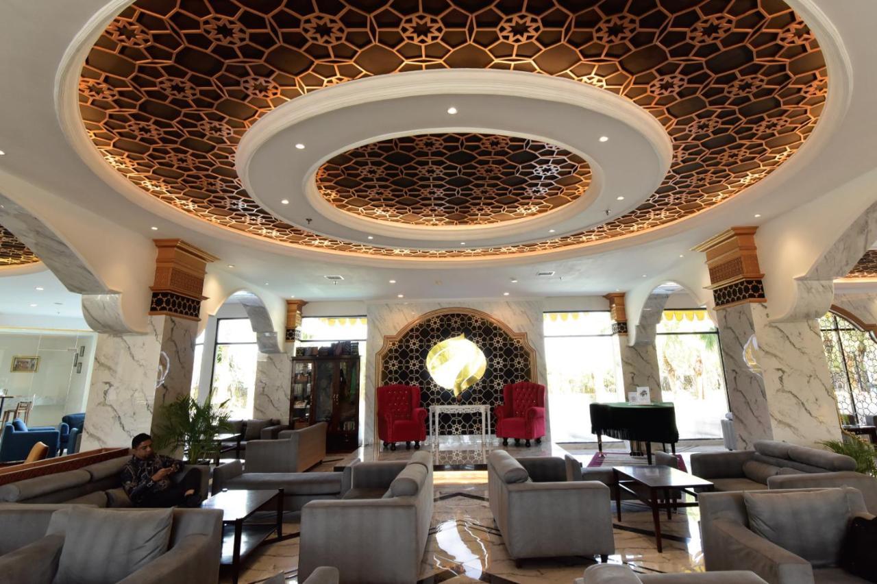 Hermes Palace Hotel Banda Aceh Exteriör bild