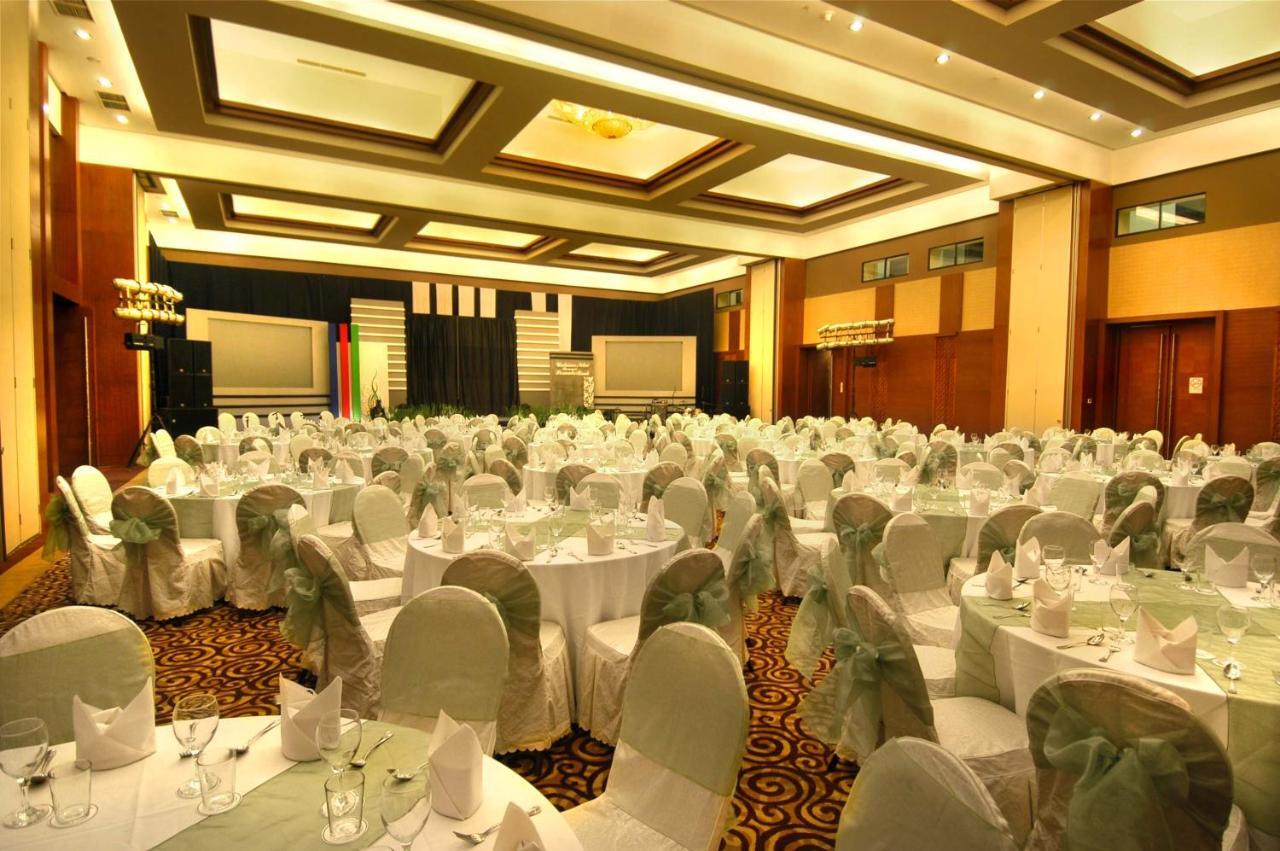 Hermes Palace Hotel Banda Aceh Exteriör bild