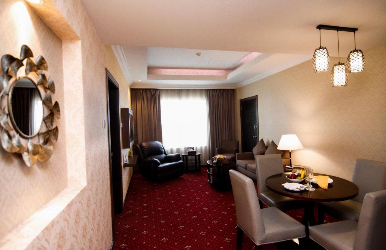 Hermes Palace Hotel Banda Aceh Exteriör bild