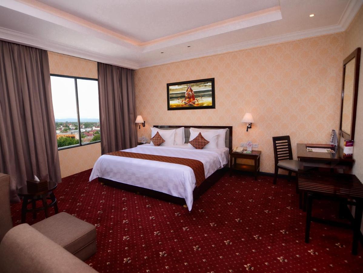 Hermes Palace Hotel Banda Aceh Exteriör bild